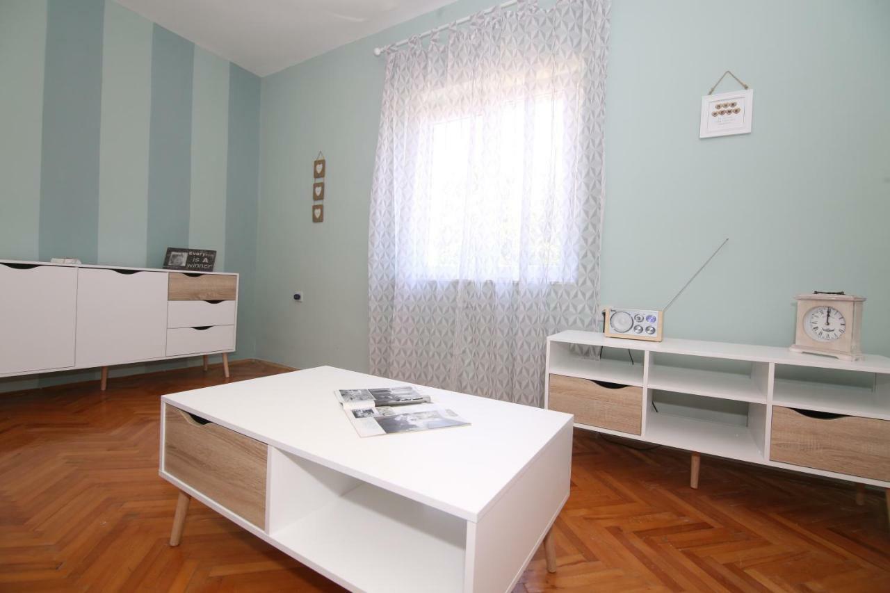 VinišćeProvidenca公寓 外观 照片