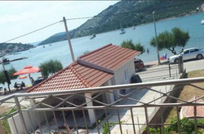 VinišćeProvidenca公寓 外观 照片
